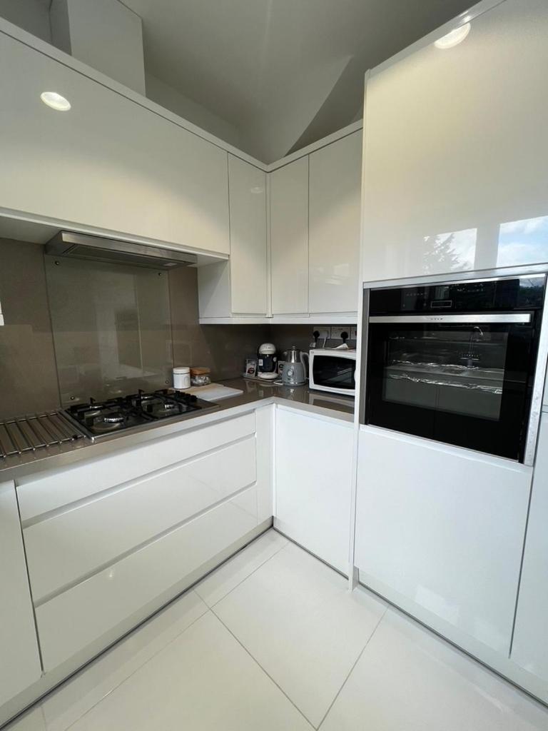 Zenobia London Luxury Apartments Finchley Buitenkant foto