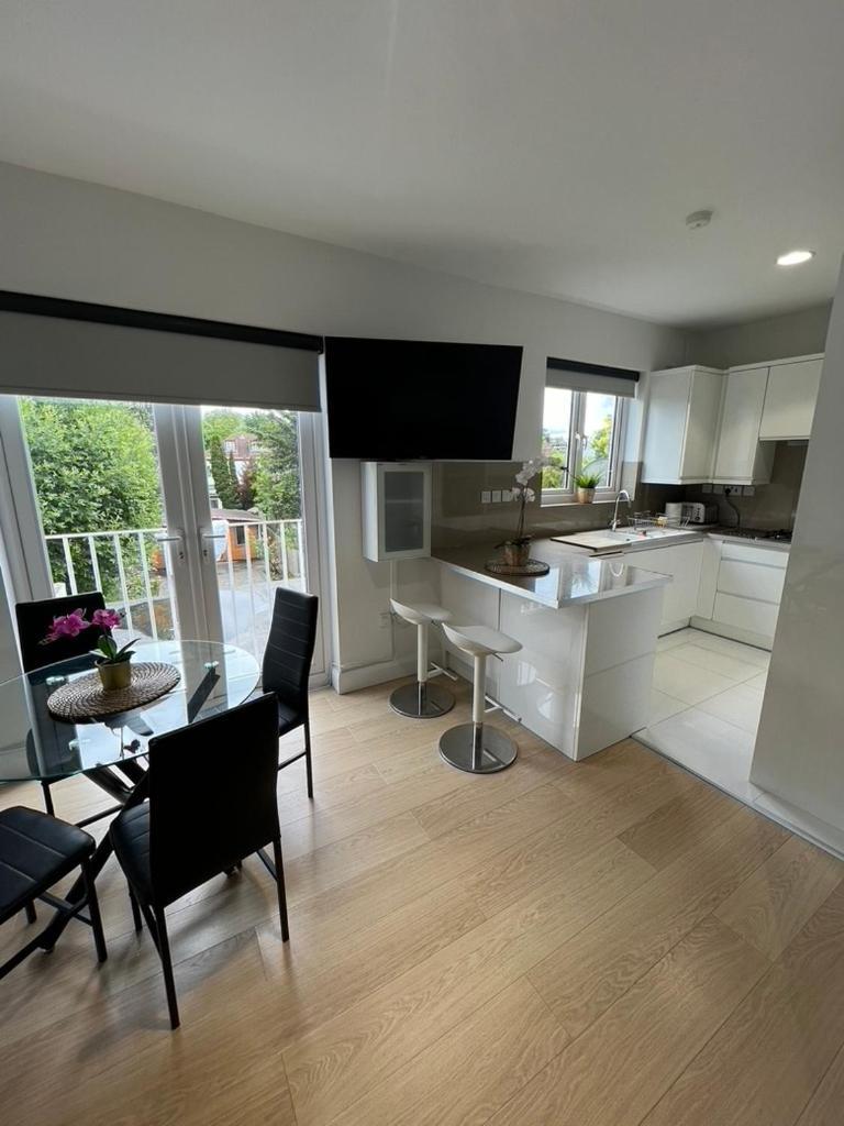 Zenobia London Luxury Apartments Finchley Buitenkant foto