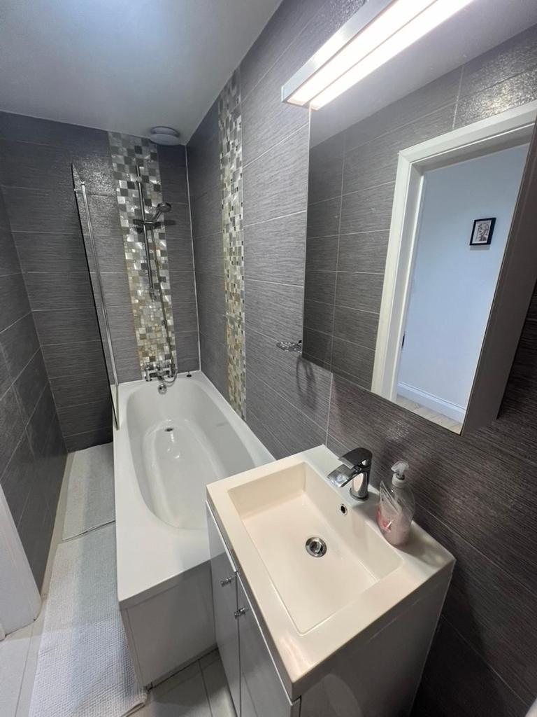 Zenobia London Luxury Apartments Finchley Buitenkant foto