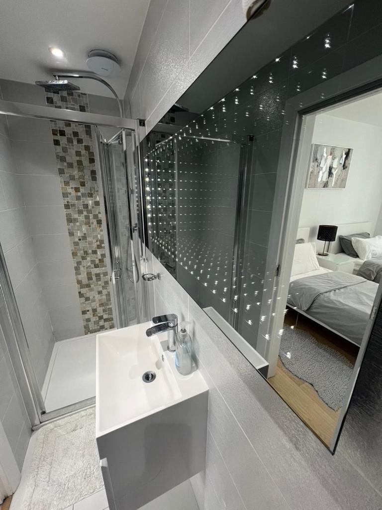 Zenobia London Luxury Apartments Finchley Buitenkant foto